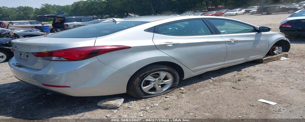 5NPDH4AE6FH635926 2015 HYUNDAI ELANTRA photo no. 4