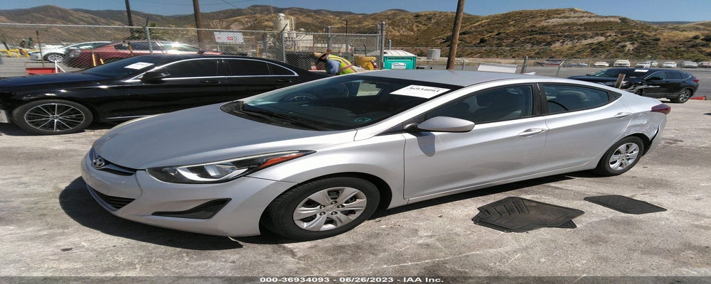 5NPDH4AE4GH702444 2016 HYUNDAI ELANTRA photo no. 2