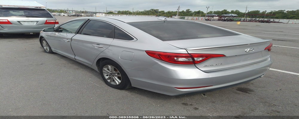 5NPE24AFXFH001887 2015 HYUNDAI SONATA photo no. 3