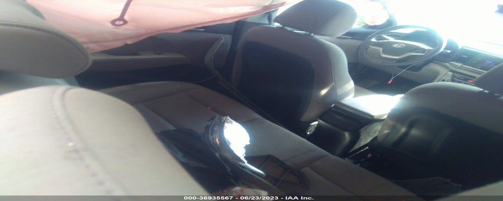 KMHD74LF7HU084063 2017 HYUNDAI ELANTRA photo no. 8