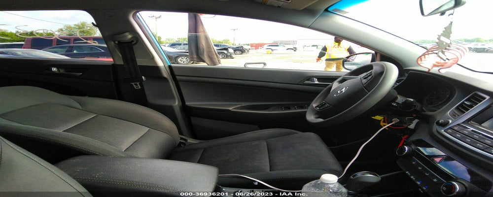 KM8J3CA42HU290000 2017 HYUNDAI TUCSON photo no. 5