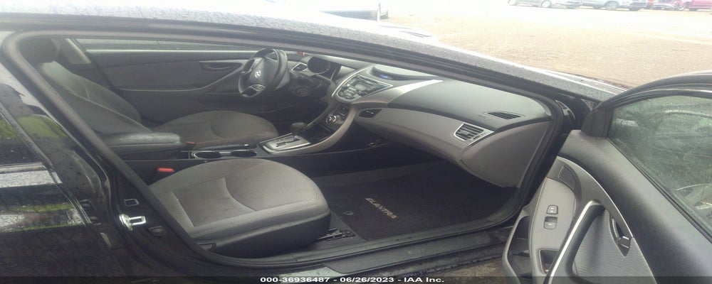 5NPDH4AE6DH402769 2013 HYUNDAI ELANTRA photo no. 5