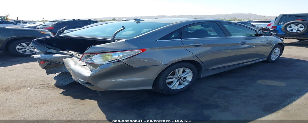 5NPEB4AC8EH918380 2014 HYUNDAI SONATA photo no. 4