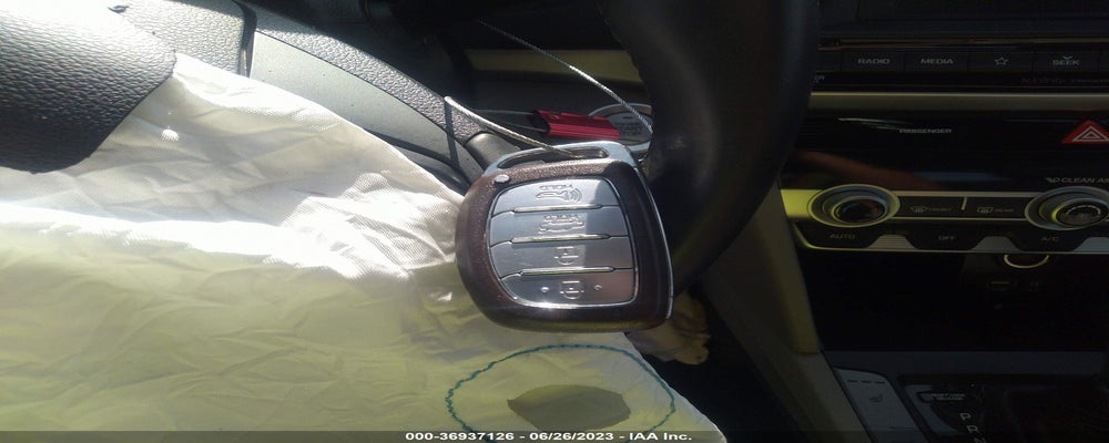 5NPD84LF9LH521985 2020 HYUNDAI ELANTRA photo no. 11