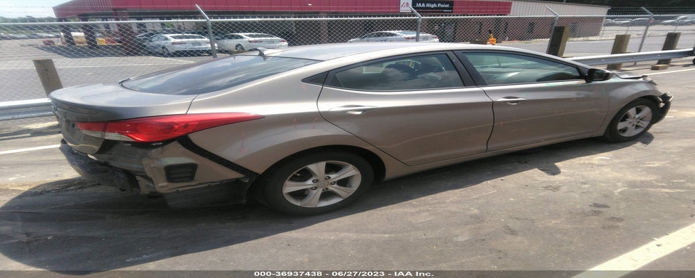 5NPDH4AE6DH261766 2013 HYUNDAI ELANTRA photo no. 4