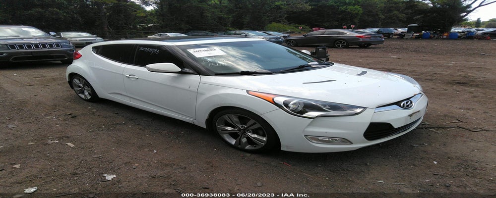 KMHTC6AD2DU092201 2013 HYUNDAI VELOSTER photo no. 11