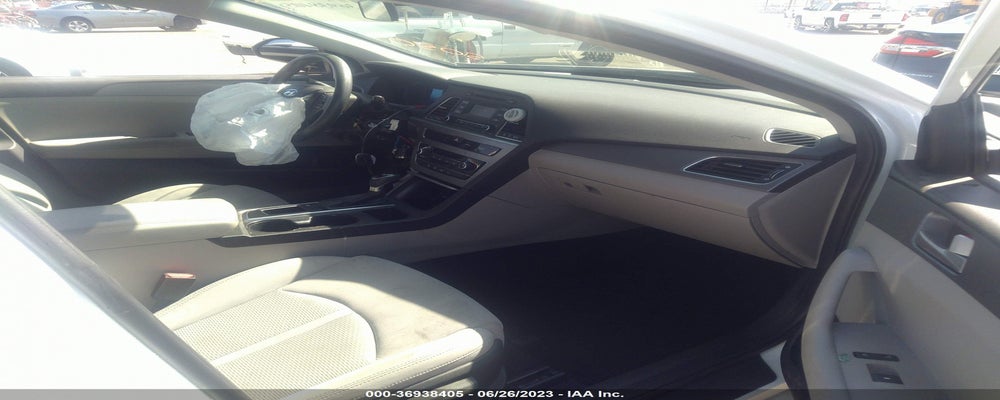 5NPE24AF4HH575050 2017 HYUNDAI SONATA photo no. 5