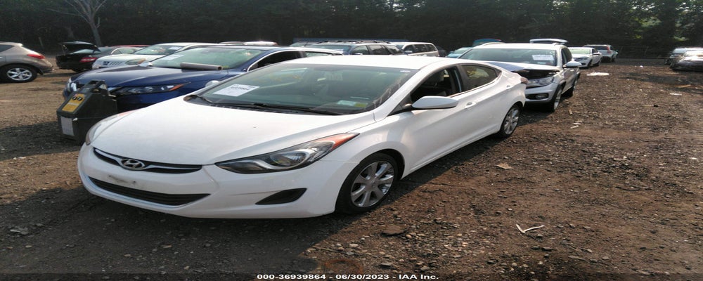 5NPDH4AE9DH348948 2013 HYUNDAI ELANTRA photo no. 2