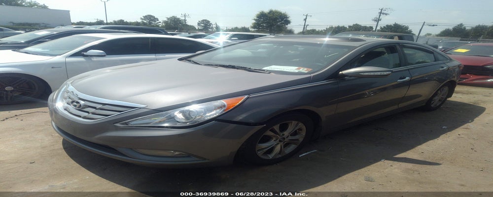 5NPEC4AC5DH592887 2013 HYUNDAI SONATA photo no. 2