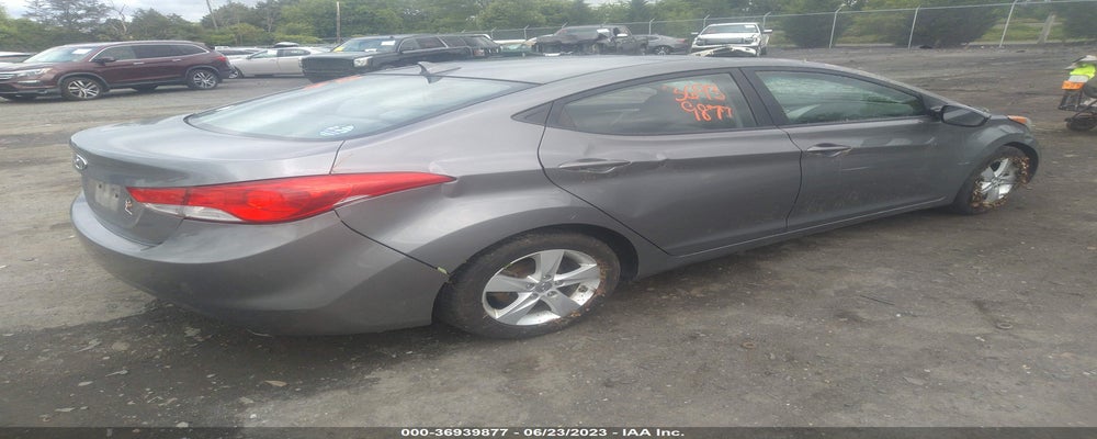 5NPDH4AE7DH381396 2013 HYUNDAI ELANTRA photo no. 4