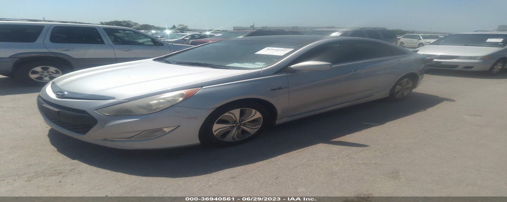 KMHEC4A48FA133268 2015 HYUNDAI SONATA HYBRID photo no. 2