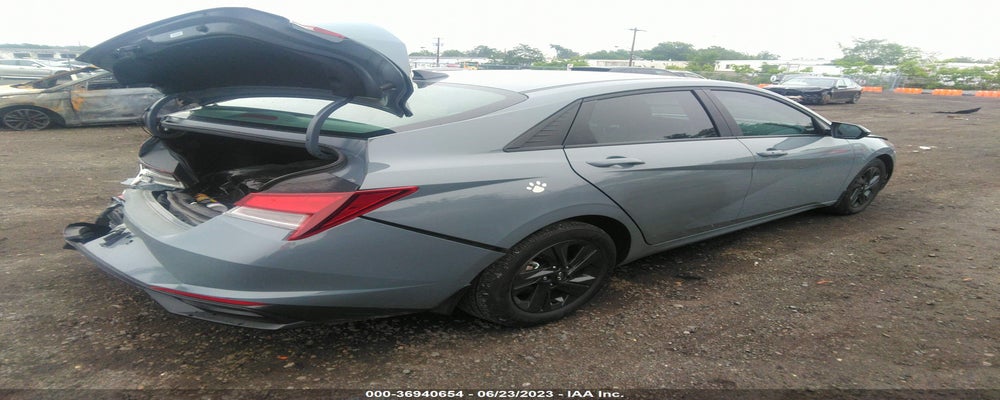 KMHLM4AG2NU332795 2022 HYUNDAI ELANTRA photo no. 4