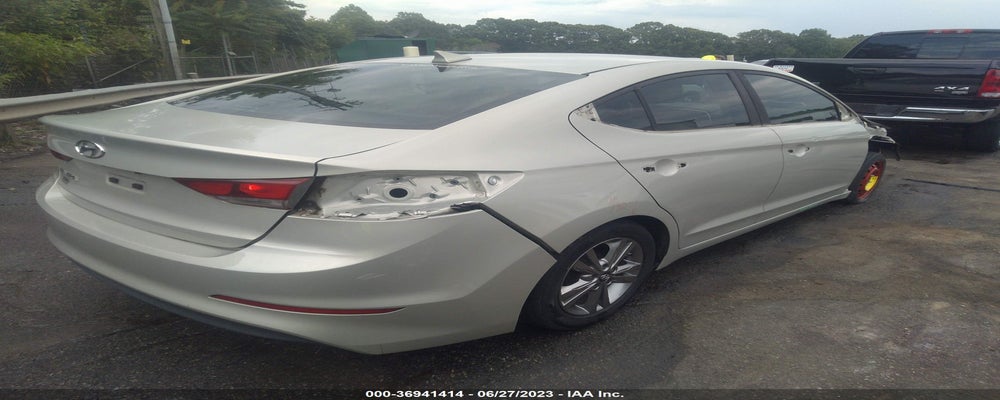 KMHD84LF8HU164839 2017 HYUNDAI ELANTRA photo no. 4