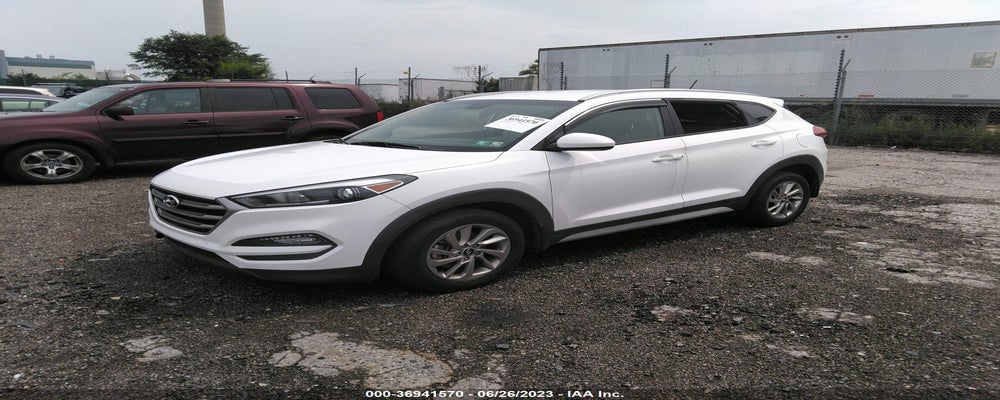 KM8J3CA49HU569850 2017 HYUNDAI TUCSON photo no. 2