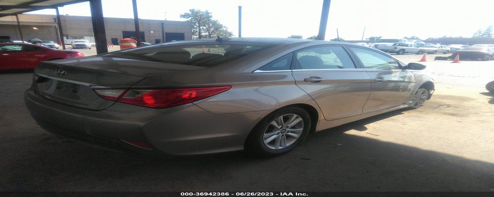 5NPEB4AC0EH921533 2014 HYUNDAI SONATA photo no. 4