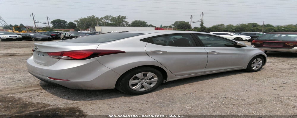 5NPDH4AE6GH728950 2016 HYUNDAI ELANTRA photo no. 4