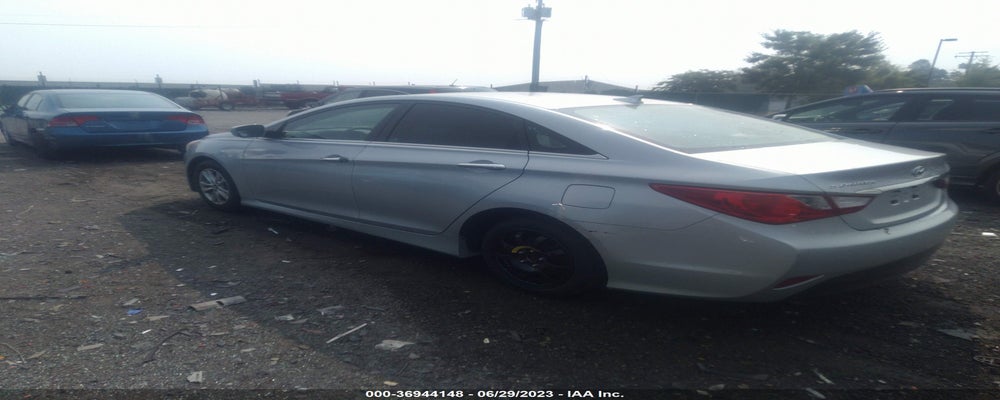 5NPEB4AC2EH869967 2014 HYUNDAI SONATA photo no. 3