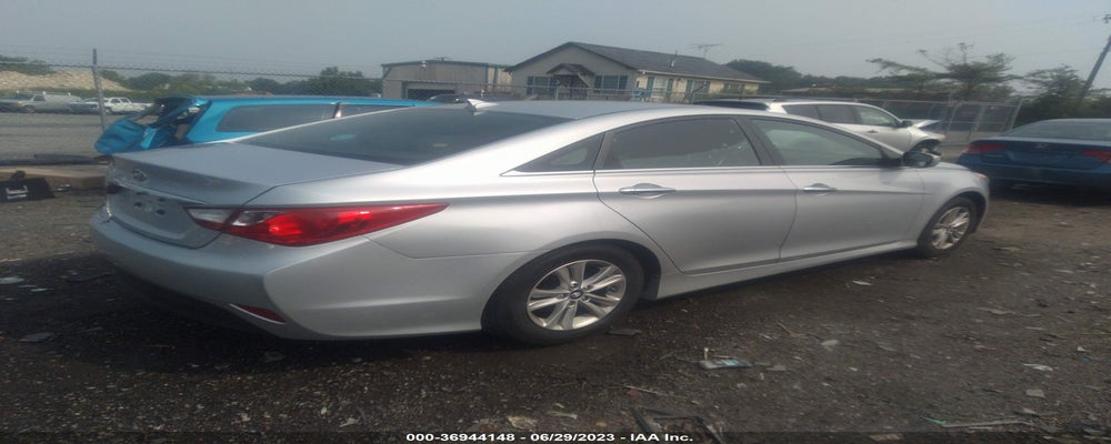 5NPEB4AC2EH869967 2014 HYUNDAI SONATA photo no. 4