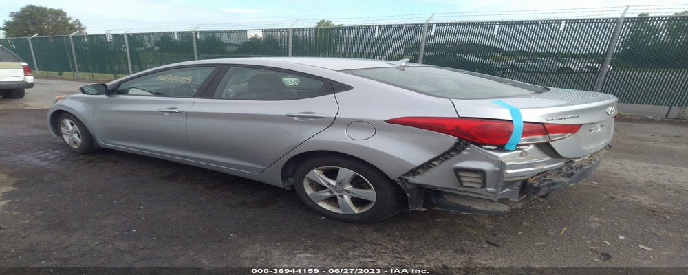 5NPDH4AE3DH220883 2013 HYUNDAI ELANTRA photo no. 3