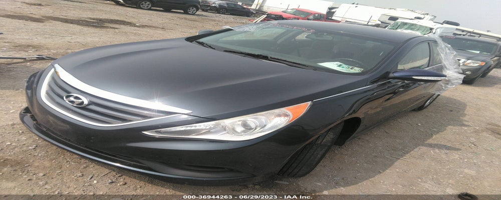 5NPEB4AC4EH860283 2014 HYUNDAI SONATA photo no. 2