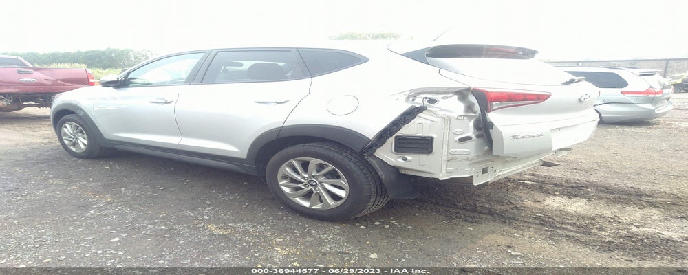 KM8J2CA41JU670745 2018 HYUNDAI TUCSON photo no. 3
