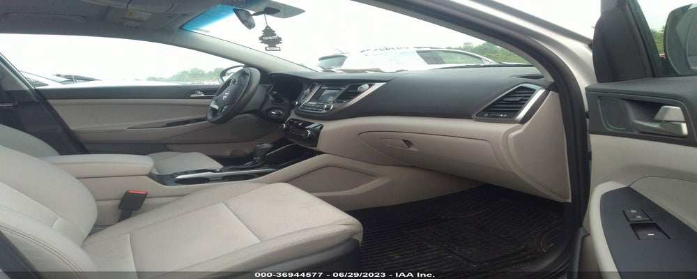 KM8J2CA41JU670745 2018 HYUNDAI TUCSON photo no. 5