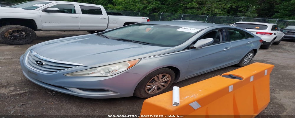 5NPEB4AC4BH198121 2011 HYUNDAI SONATA photo no. 2