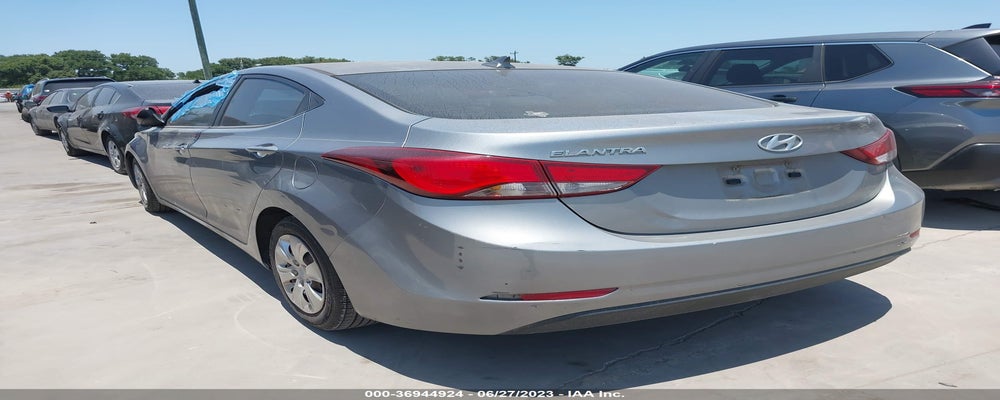 KMHDH4AE5GU511858 2016 HYUNDAI ELANTRA photo no. 3