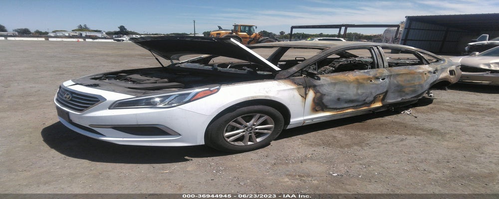 5NPE24AF9HH557336 2017 HYUNDAI SONATA photo no. 2
