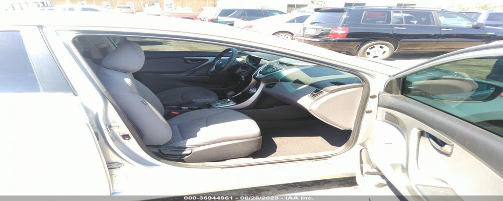 5NPDH4AE6CH090225 2012 HYUNDAI ELANTRA photo no. 5