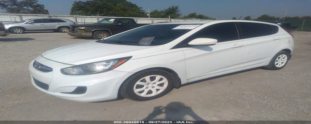 KMHCT5AE8DU087734 2013 HYUNDAI ACCENT photo no. 2