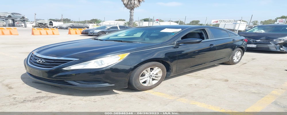5NPEB4AC0DH801570 2013 HYUNDAI SONATA photo no. 2