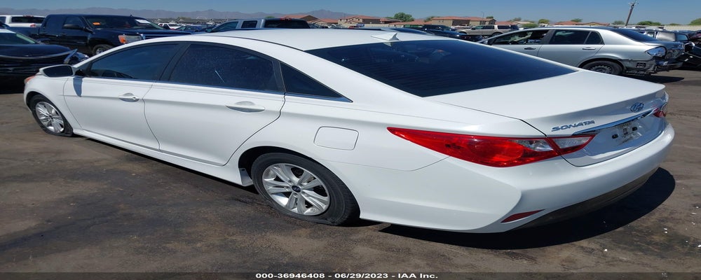 5NPEB4AC3EH875163 2014 HYUNDAI SONATA photo no. 3