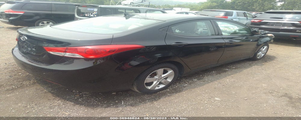 5NPDH4AE8DH371847 2013 HYUNDAI ELANTRA photo no. 4