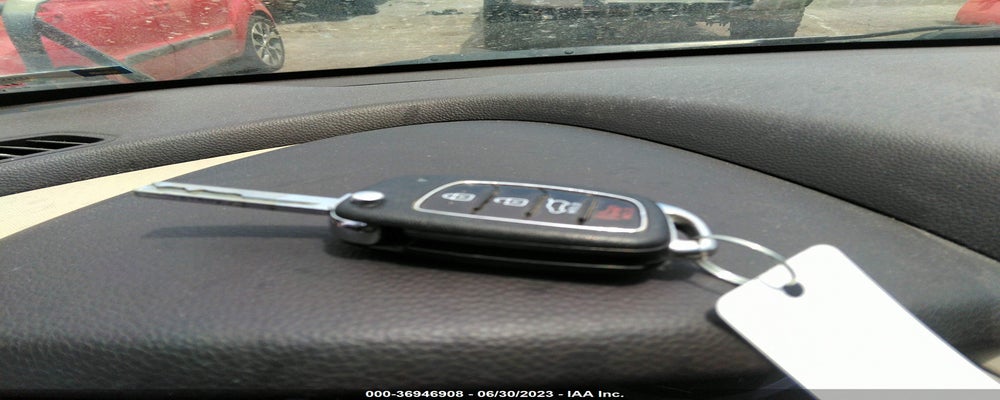5NMZU3LB5HH018127 2017 HYUNDAI SANTA FE SPORT photo no. 11