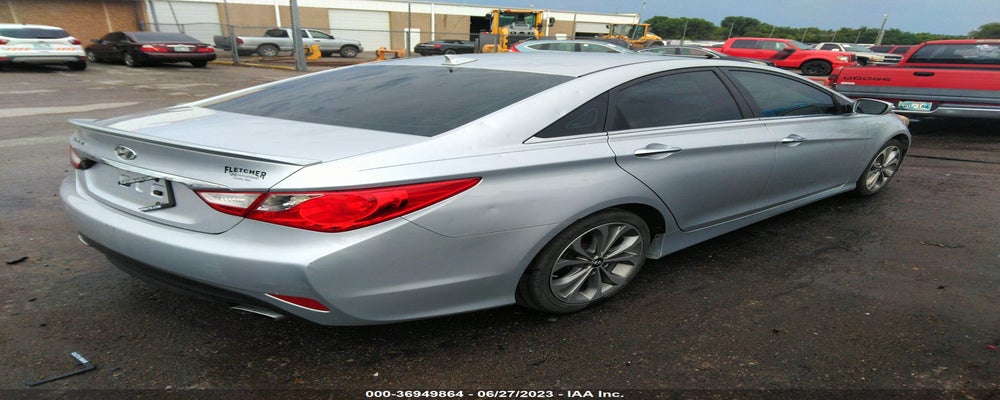 5NPEC4AC9EH832461 2014 HYUNDAI SONATA photo no. 4