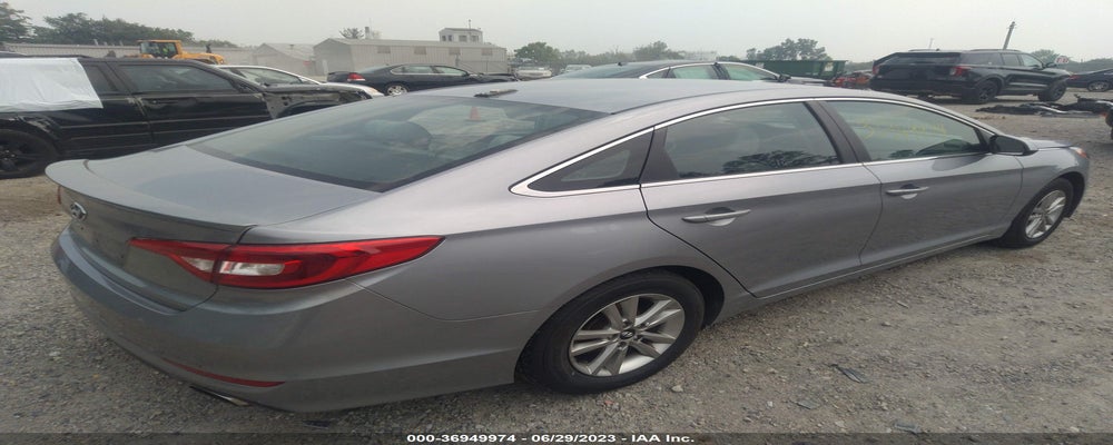 5NPE24AFXFH152860 2015 HYUNDAI SONATA photo no. 4