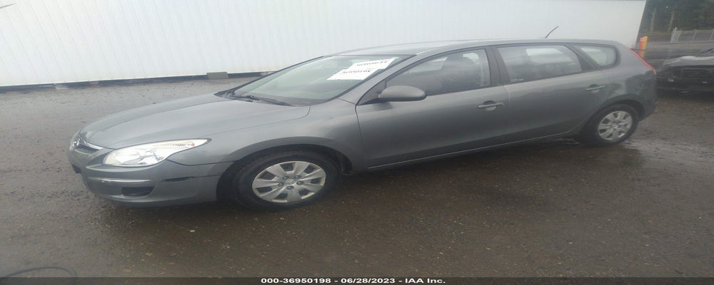 KMHDB8AE2AU076555 2010 HYUNDAI ELANTRA TOURING photo no. 2
