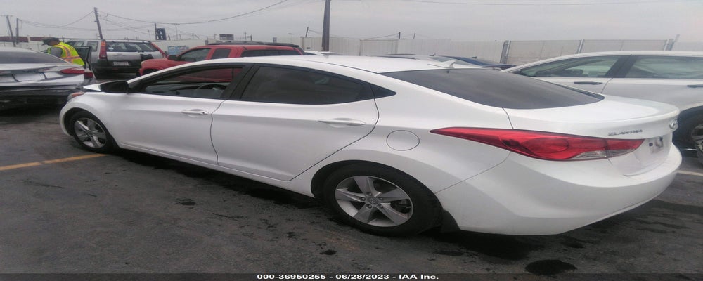 5NPDH4AE6DH333999 2013 HYUNDAI ELANTRA photo no. 3