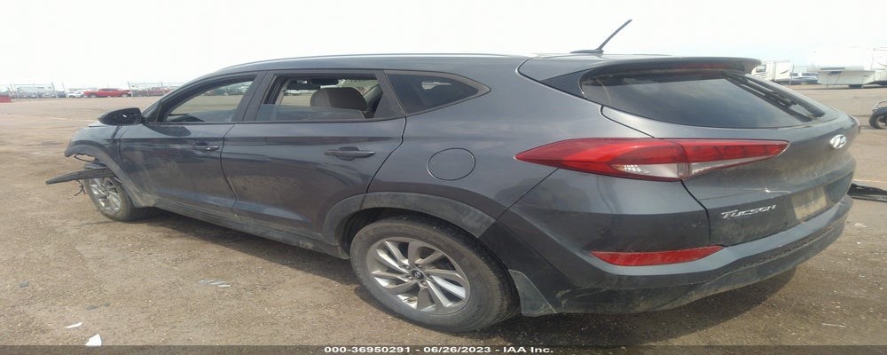 KM8J33A41GU182904 2016 HYUNDAI TUCSON photo no. 3