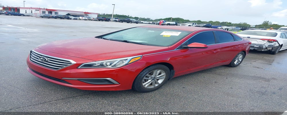 5NPE24AF2HH560529 2017 HYUNDAI SONATA photo no. 2