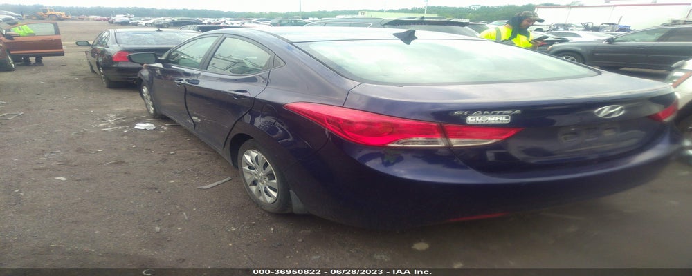 5NPDH4AE9DH160320 2013 HYUNDAI ELANTRA photo no. 3