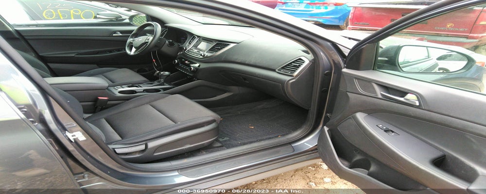 KM8J3CA26HU380135 2017 HYUNDAI TUCSON photo no. 5