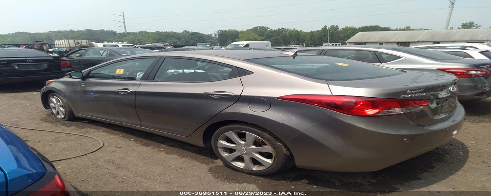 5NPDH4AE3DH419335 2013 HYUNDAI ELANTRA photo no. 3
