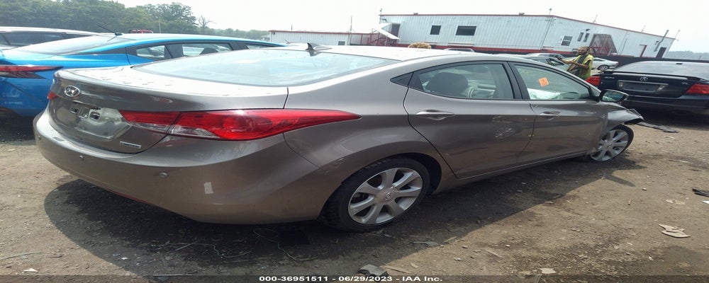 5NPDH4AE3DH419335 2013 HYUNDAI ELANTRA photo no. 4