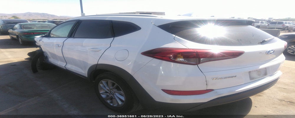KM8J33A43JU710367 2018 HYUNDAI TUCSON photo no. 3