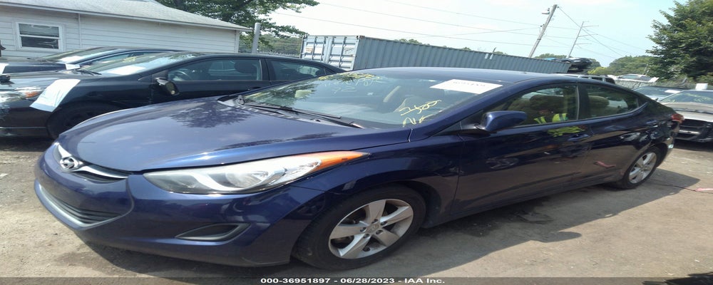 5NPDH4AEXDH384101 2013 HYUNDAI ELANTRA photo no. 2