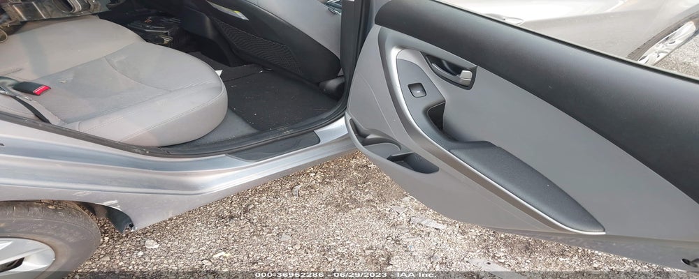 5NPDH4AE2GH767955 2016 HYUNDAI ELANTRA photo no. 8