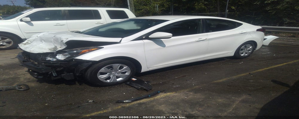 5NPDH4AE5GH753483 2016 HYUNDAI ELANTRA photo no. 2
