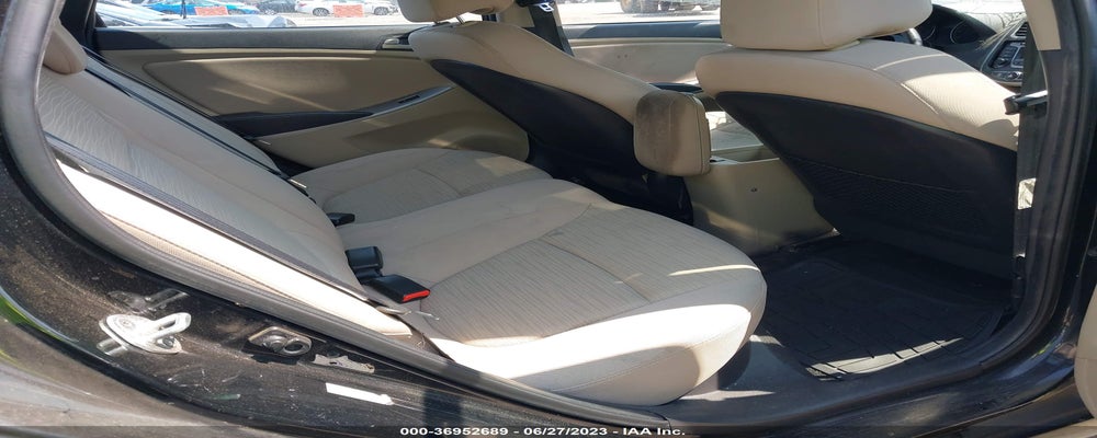 KMHCT4AE2HU348114 2017 HYUNDAI ACCENT photo no. 8